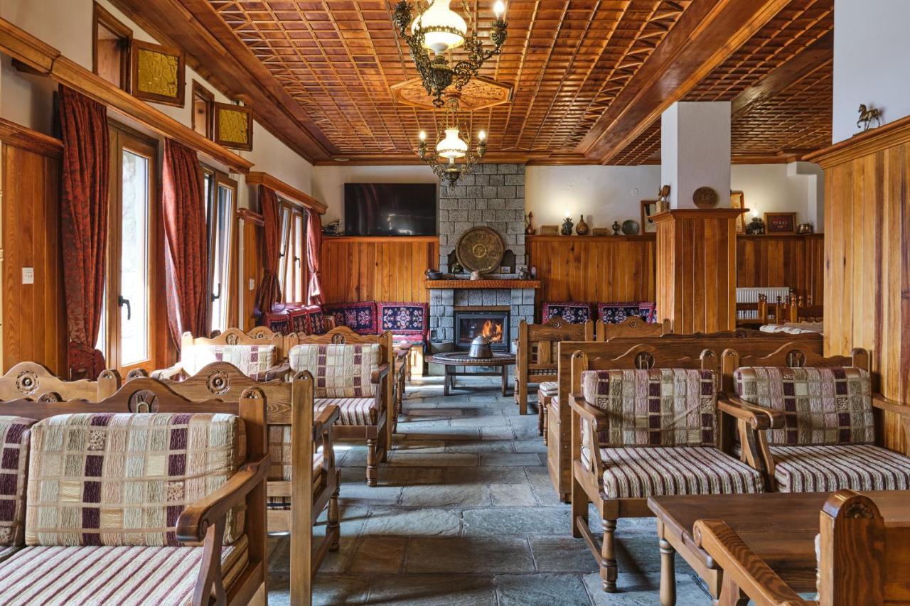 Hotel Victoria Metsovo Luaran gambar