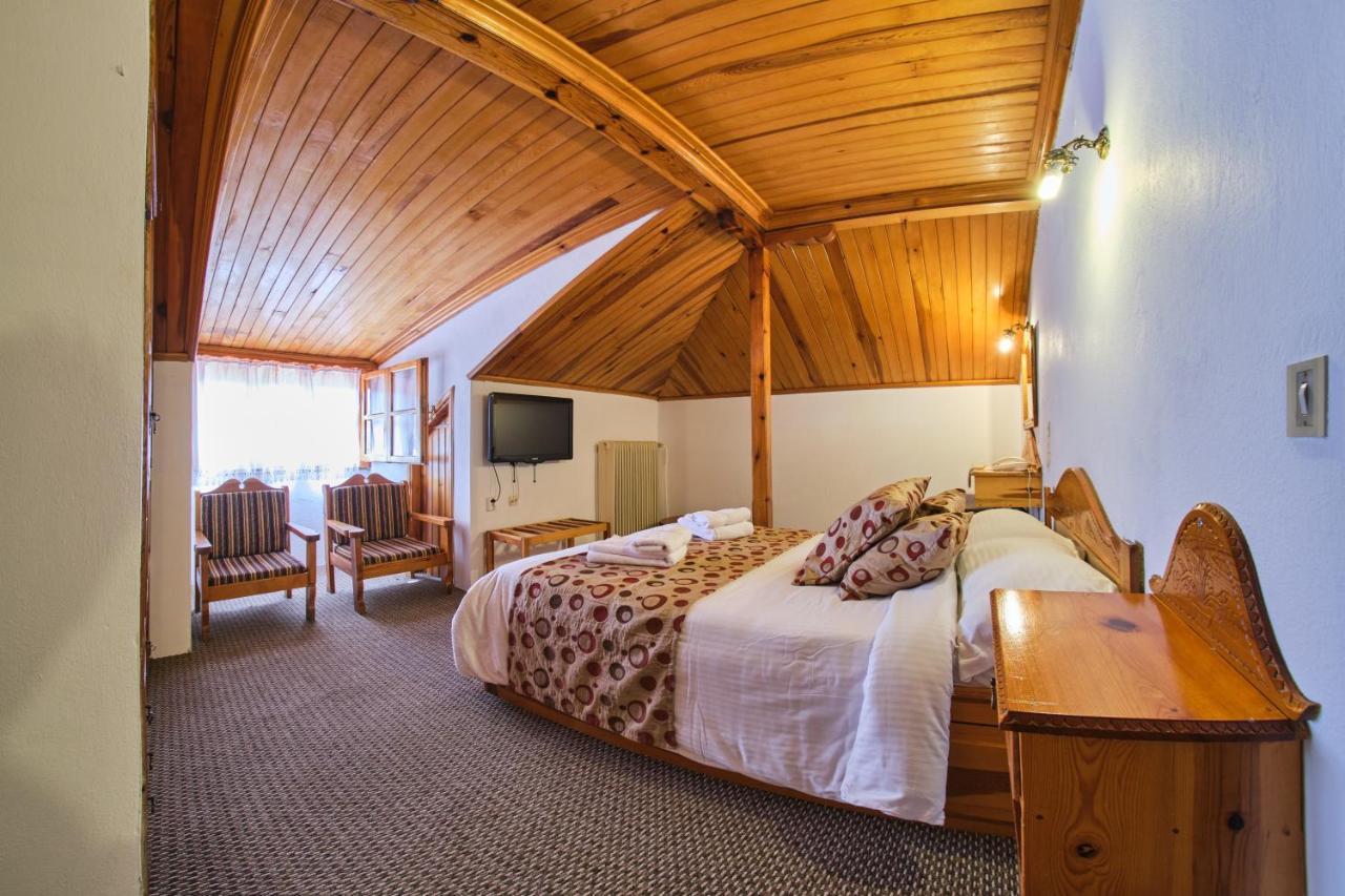Hotel Victoria Metsovo Luaran gambar